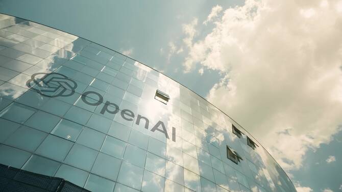 السعودية تدخل عصر استضافة النماذج الذكية… وقلق عالمي من وظائف المستقبل 🤖